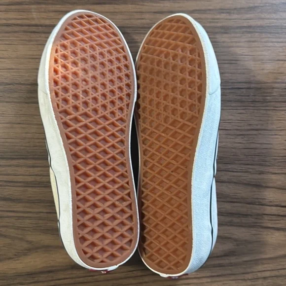 Vans Classic Checkerboard White & Black Slip-On Shoes - Picture 5 of 6